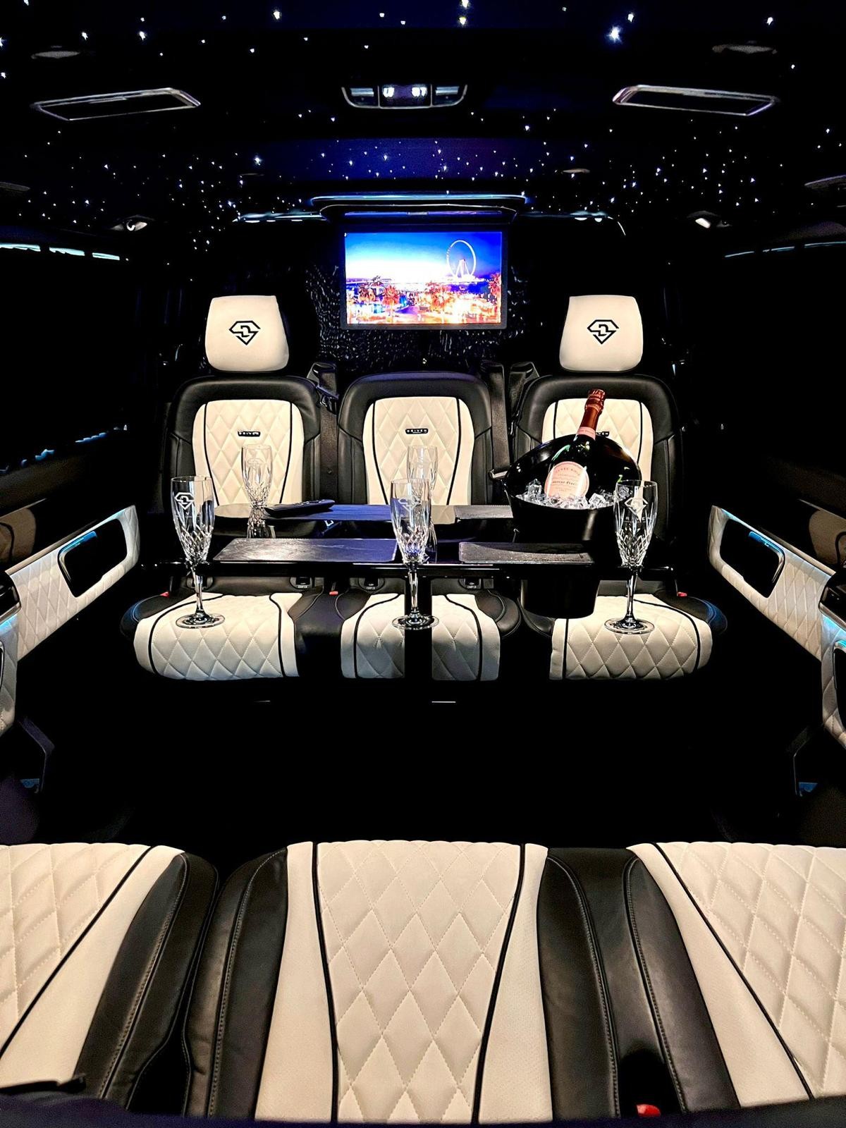 Minibuses and MPVs image 28