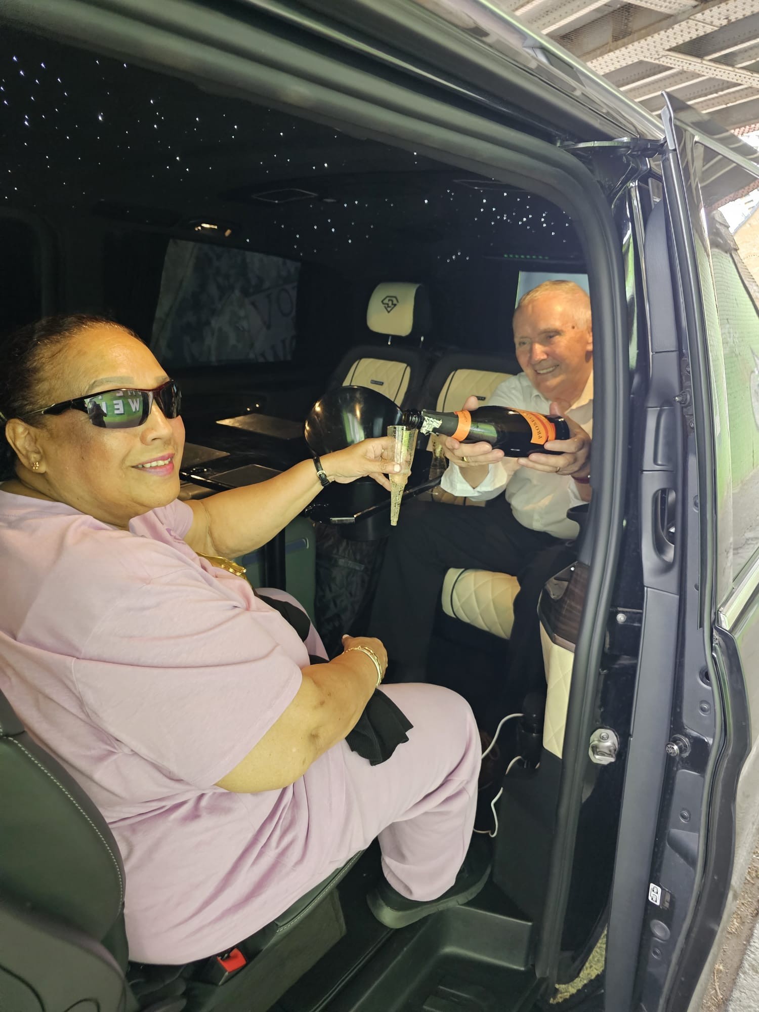 Minibuses and MPVs image 28