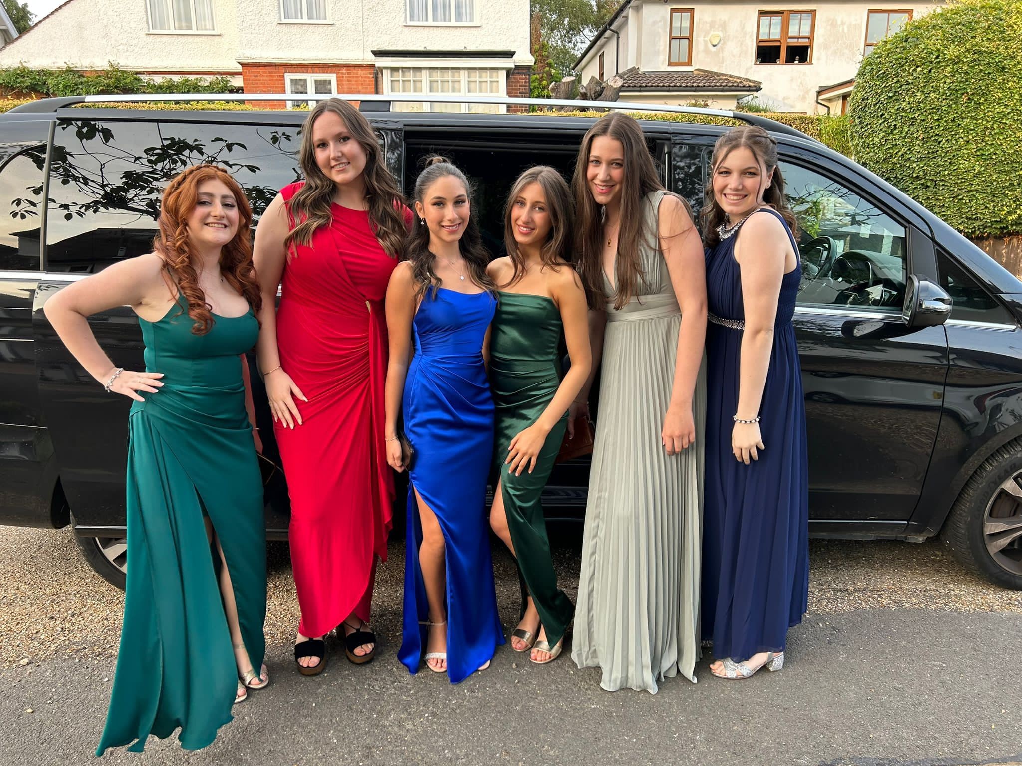 Minibuses and MPVs image 28