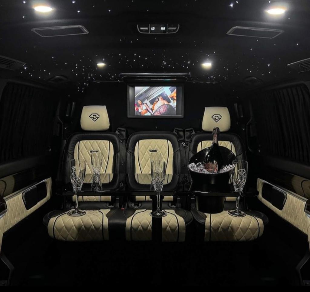 Minibuses and MPVs image 28