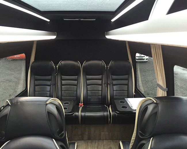 Minibuses and MPVs image 28