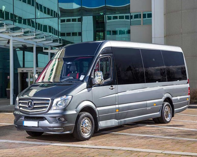 Minibuses and MPVs image 28